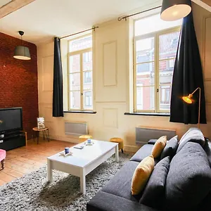 Old Town - Nice And Functional Apt France