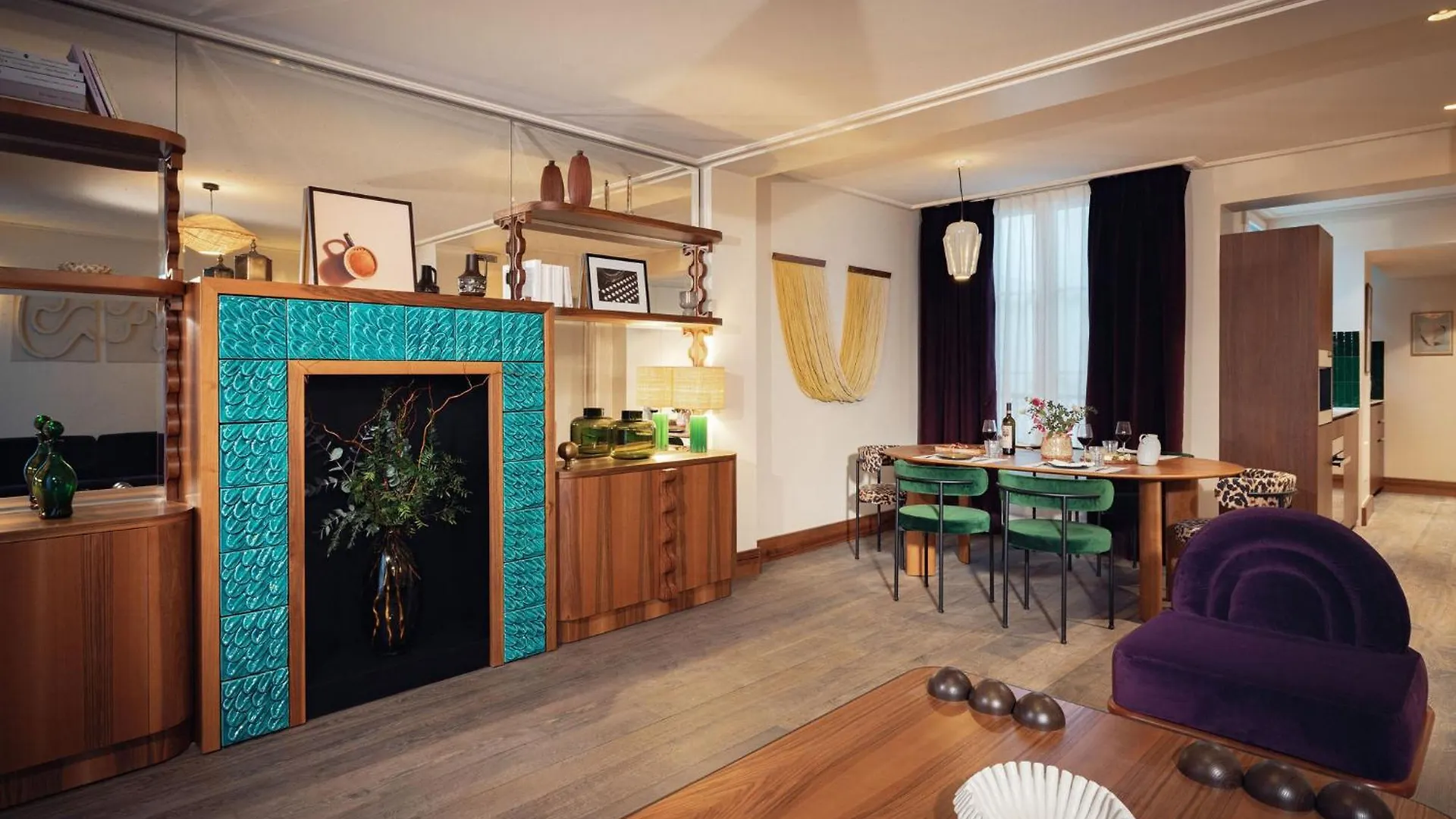 1.75 Paris La Treve Hotel 4*,  France